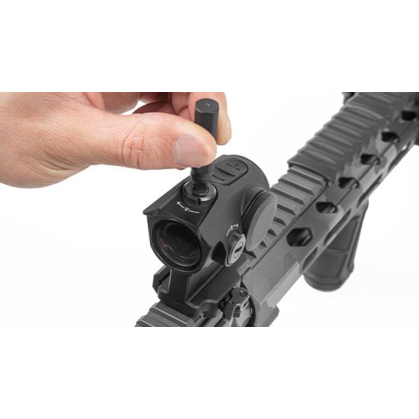 Red-Dot Sight UTG 3 MOA : Visez Juste, Même Sous la Pluie