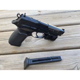 Pack Bersa Thunder 9 Pro Airsoft : CO2 6mm, Rail Picatinny