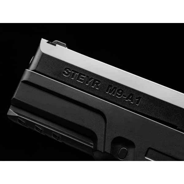Réplique CO2 Steyr M9-A1 NBB : Précision et Ergonomie