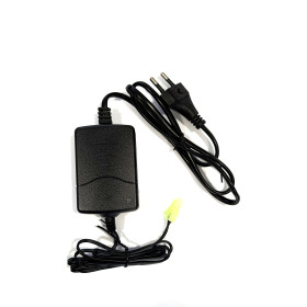 Chargeur NIMH 8.4-9.6V avec Arrêt Auto et Fiche Tamiya Mini