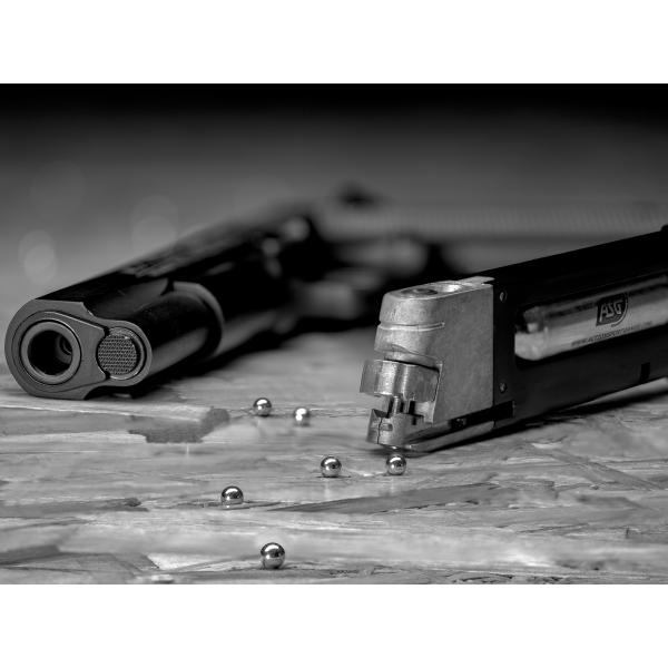 Pistolet GBB 1911 CO2 4.5-BBS : Réalisme et Puissance 2.85J