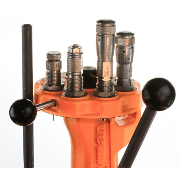 Presse Brass Smith All-American 8 : Tourelle 8 Stations, Fonte d'Acier