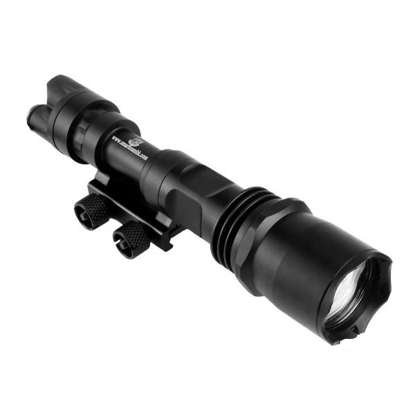 Lampe tactique M961 - 350 lumens, montage RIS 21 mm, switch intégré