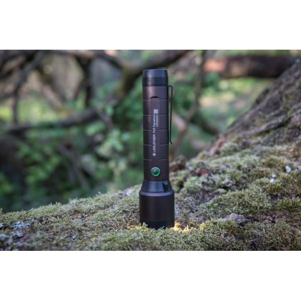 Lampe P6R Signature 1400 lm : Éclairage Intense, Étanchéité IP68
