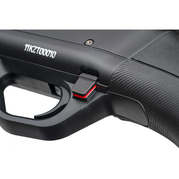 Fusil SX4 Composite Black Shadow : Ergonomie et Réduction du Recul
