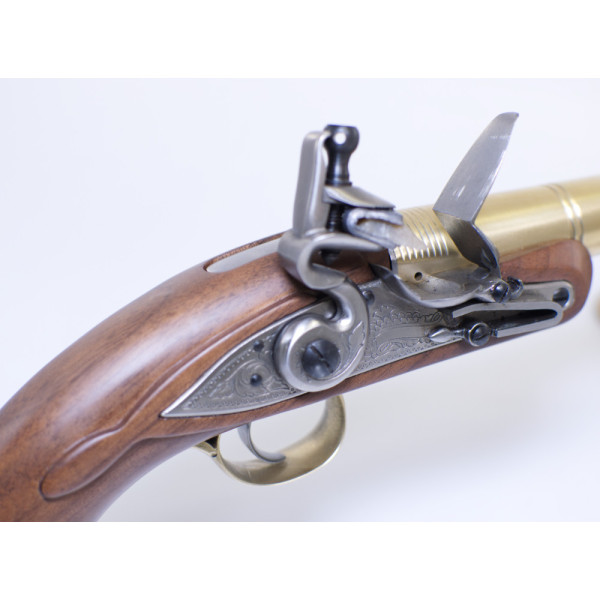 Pistolet Queen Anne Navy Brass .50 : Élégance et Histoire Authentique