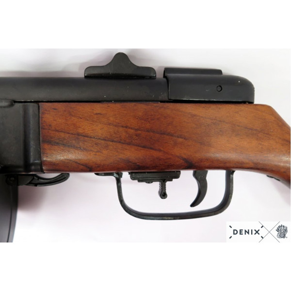 Réplique Authentique PPSH-41 : Icône Soviétique en Bois et Métal